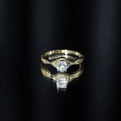 1/2 CT Round Cut Aquamarine Solitaire Ring in Square Prong Setting with Crossover Shank
