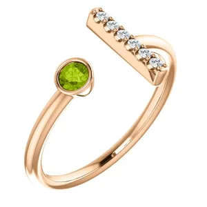 14KT GOLD .13 CT PERIDOT & .05 CTW DIAMOND BEZEL BAR RING
