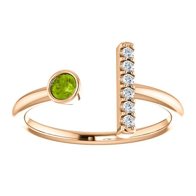 14KT GOLD .13 CT PERIDOT & .05 CTW DIAMOND BEZEL BAR RING