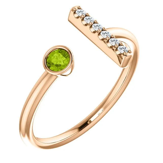 14KT GOLD .13 CT PERIDOT & .05 CTW DIAMOND BEZEL BAR RING
