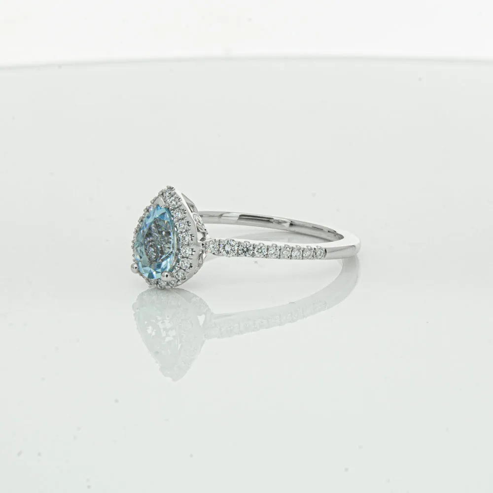 18ct White Gold .59ct Aquamarine & Diamond Mini Sierra Ring