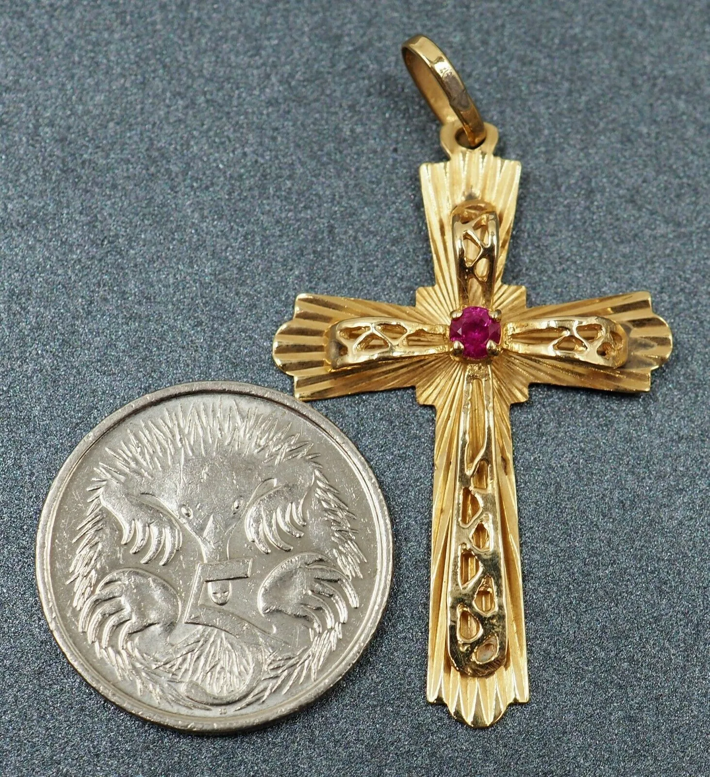 18ct Yellow Gold Ruby Ornate Cross Pendant