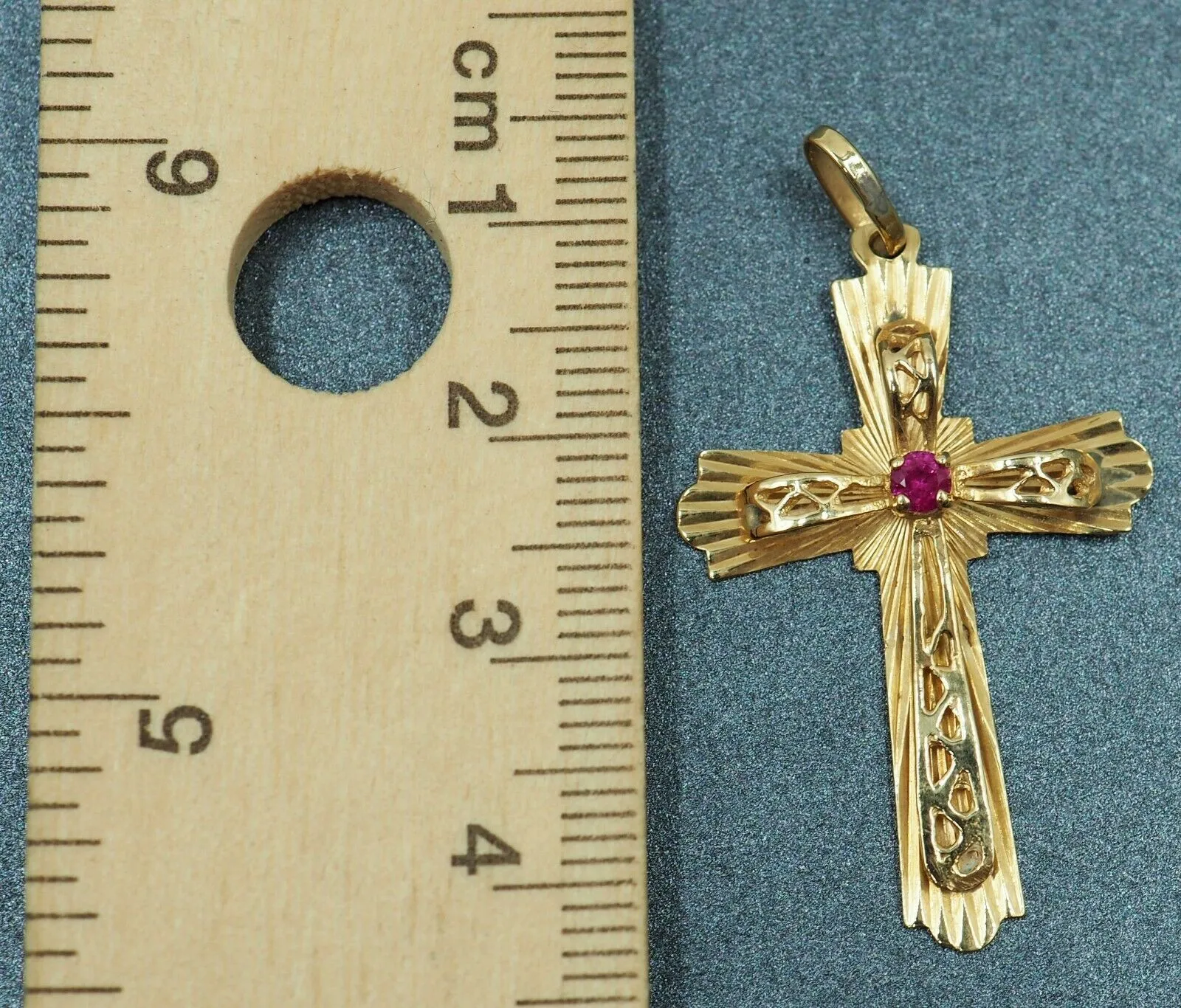 18ct Yellow Gold Ruby Ornate Cross Pendant