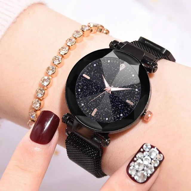 2019 Hot Sale Women Watches Fashion Luxury Magnetic Buckle Stainless Steel Strap Refractive surface Luminous Dial Quartz Watch