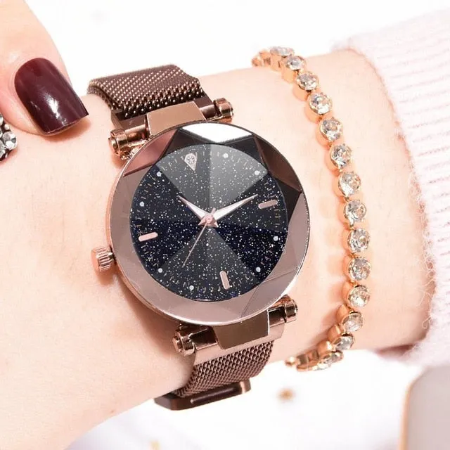 2019 Hot Sale Women Watches Fashion Luxury Magnetic Buckle Stainless Steel Strap Refractive surface Luminous Dial Quartz Watch
