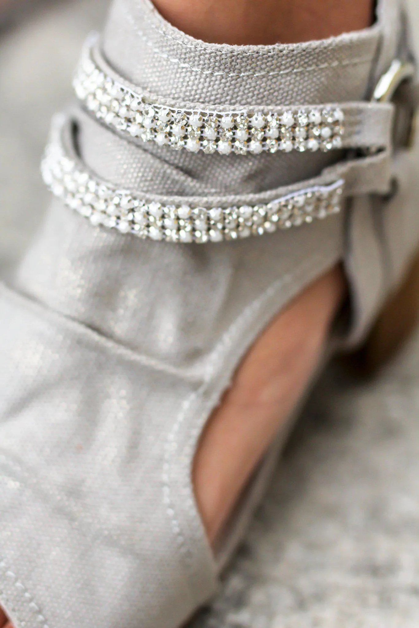 Alma Cream Sandals
