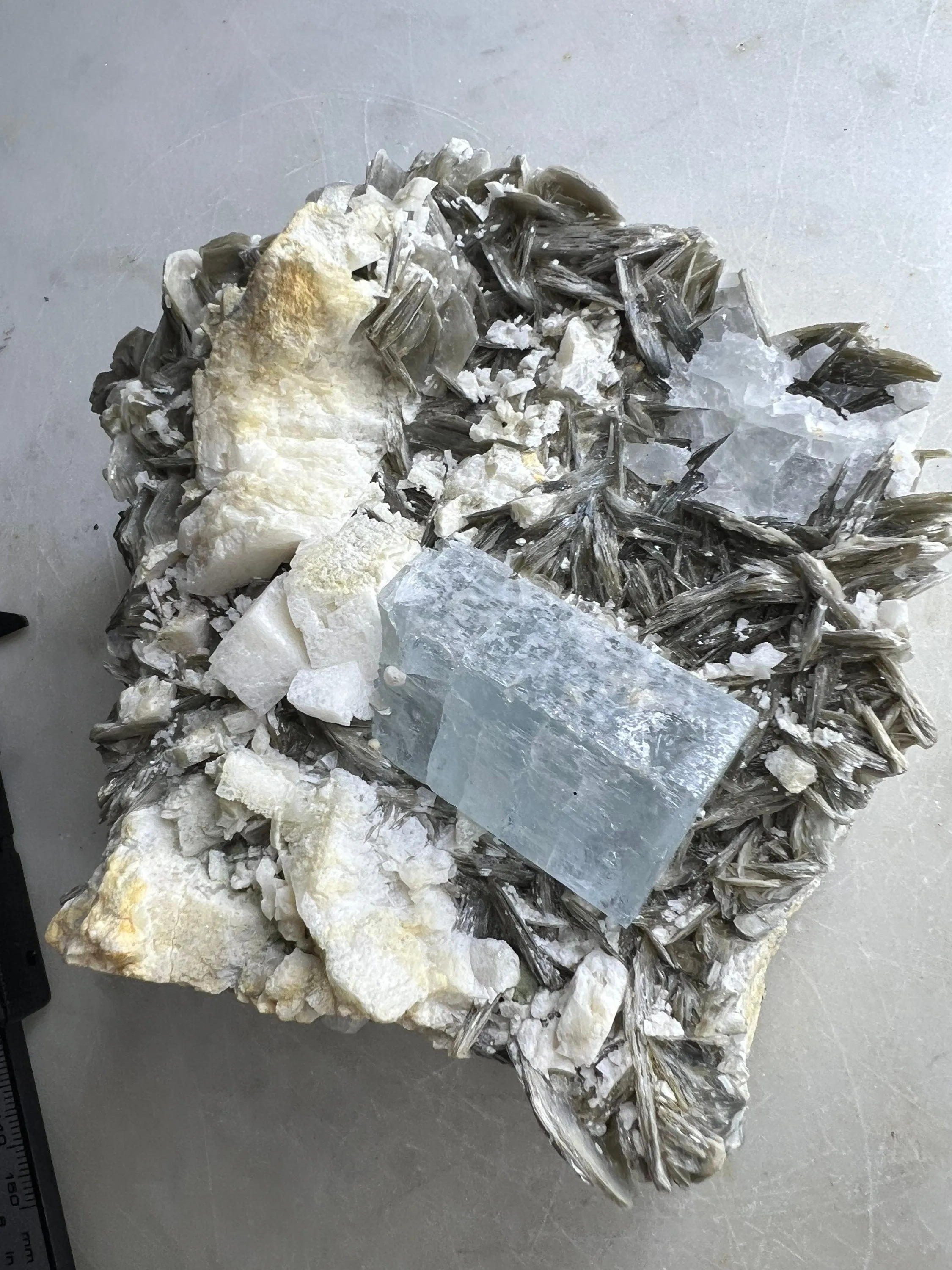 Aquamarine on muscovite 1pound 13oz