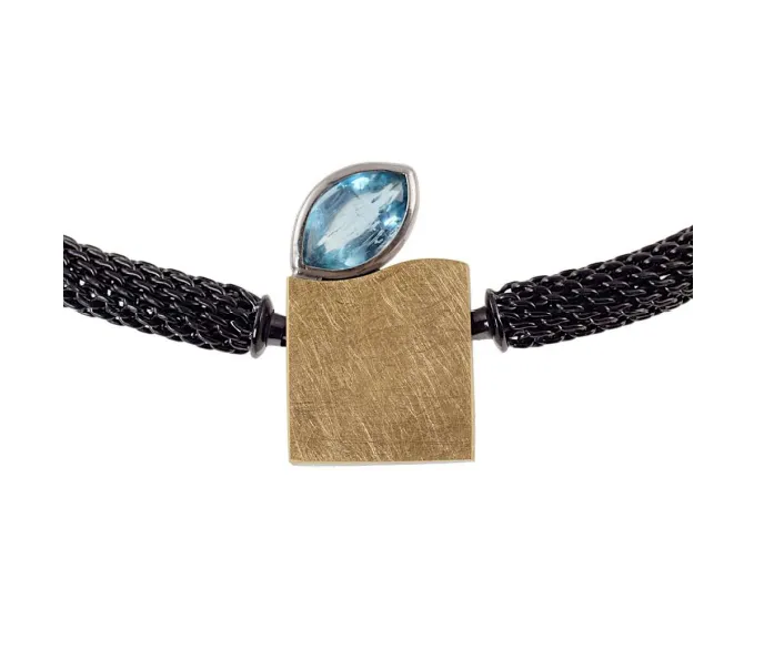 Aquamarine Vario Clasp Gold Pendant