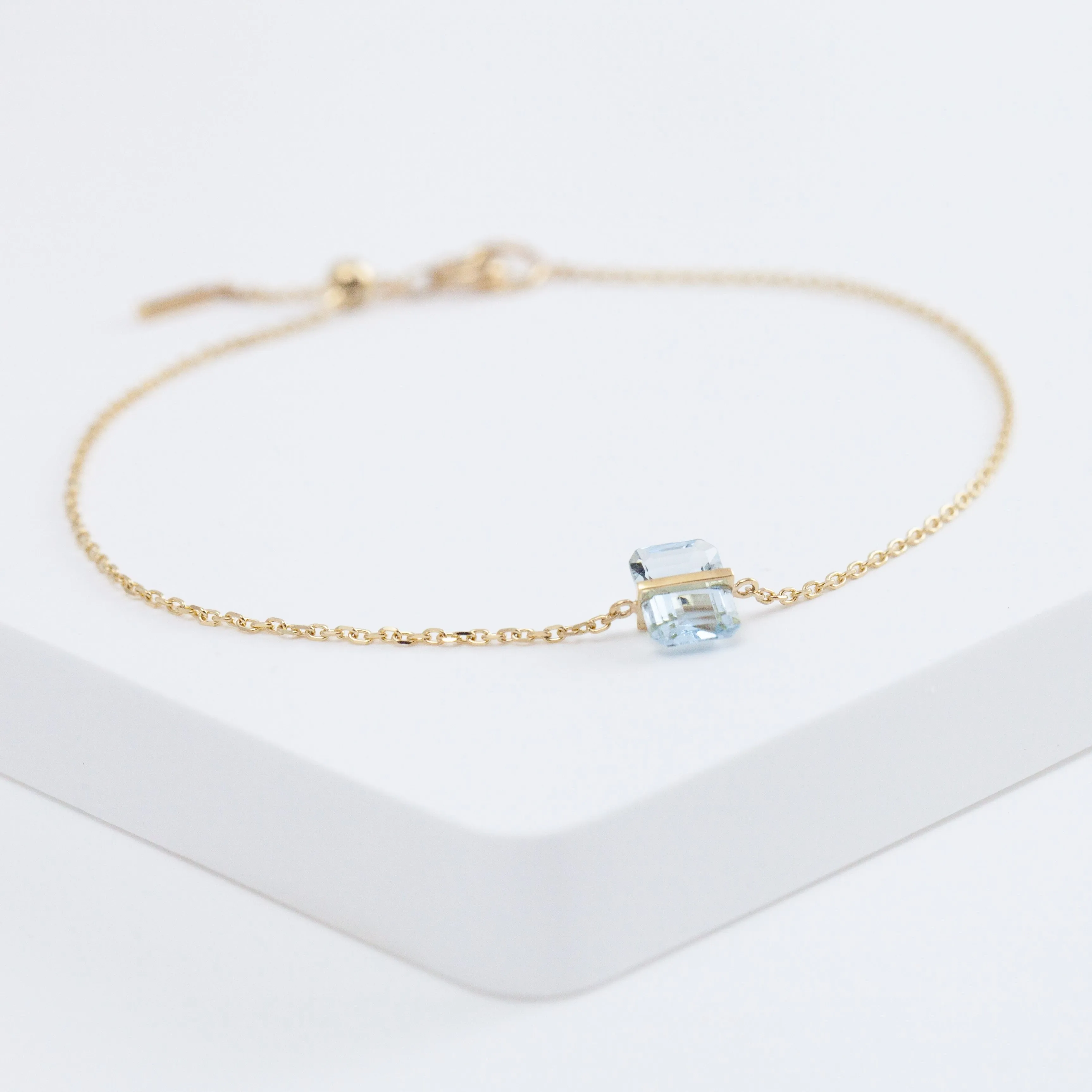 Band one-of-a-kind rectangular aquamarine bracelet
