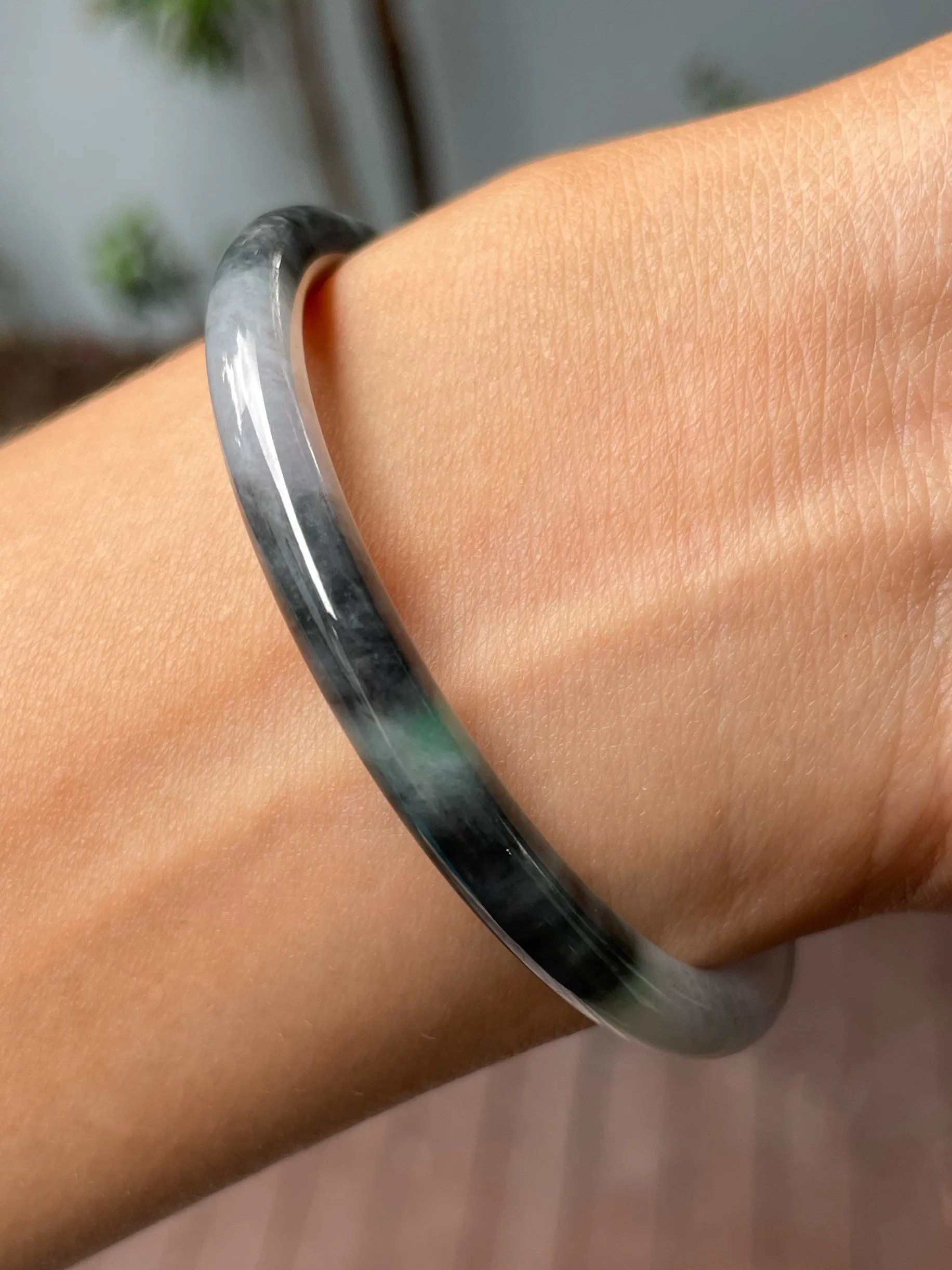 Black Jade Bangle | 56mm (NJBA140)