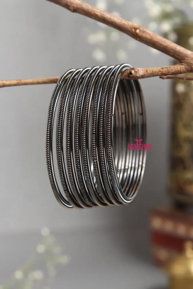 Black Metal Fancy Bangle