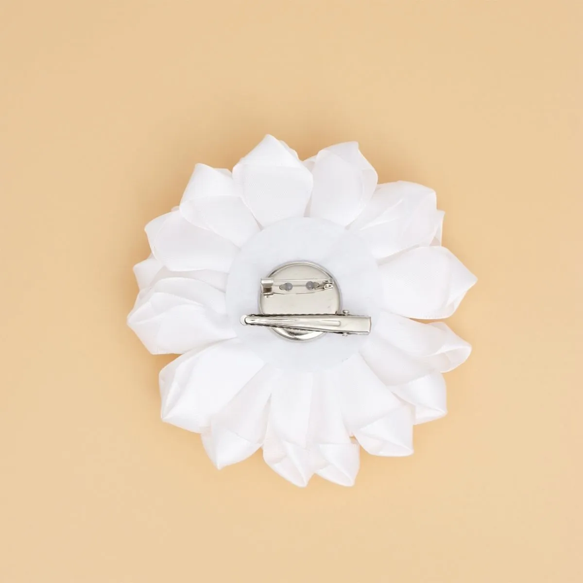 Brooch White Flower Pearl Clip and Pin for Women
