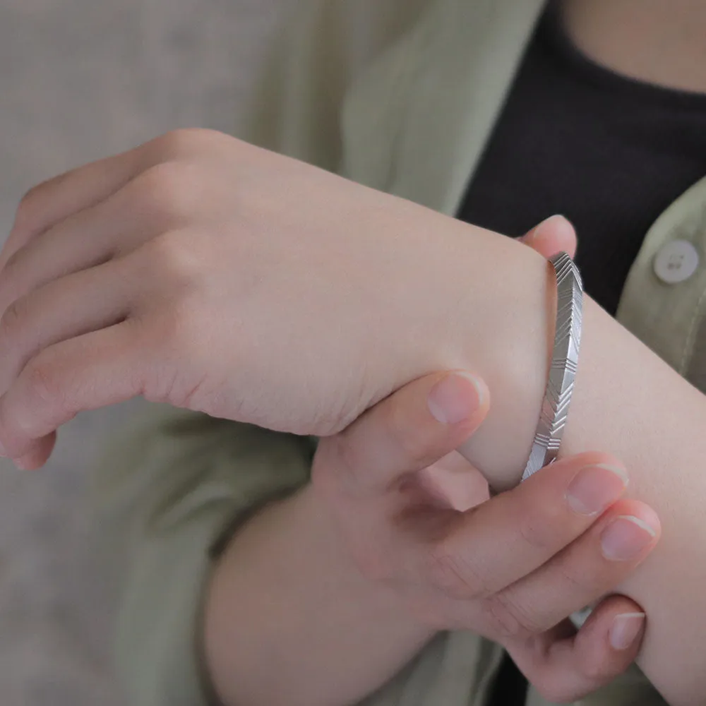 Carved SS Bangle