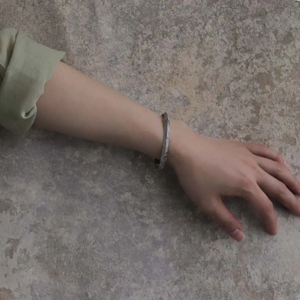 Carved SS Bangle