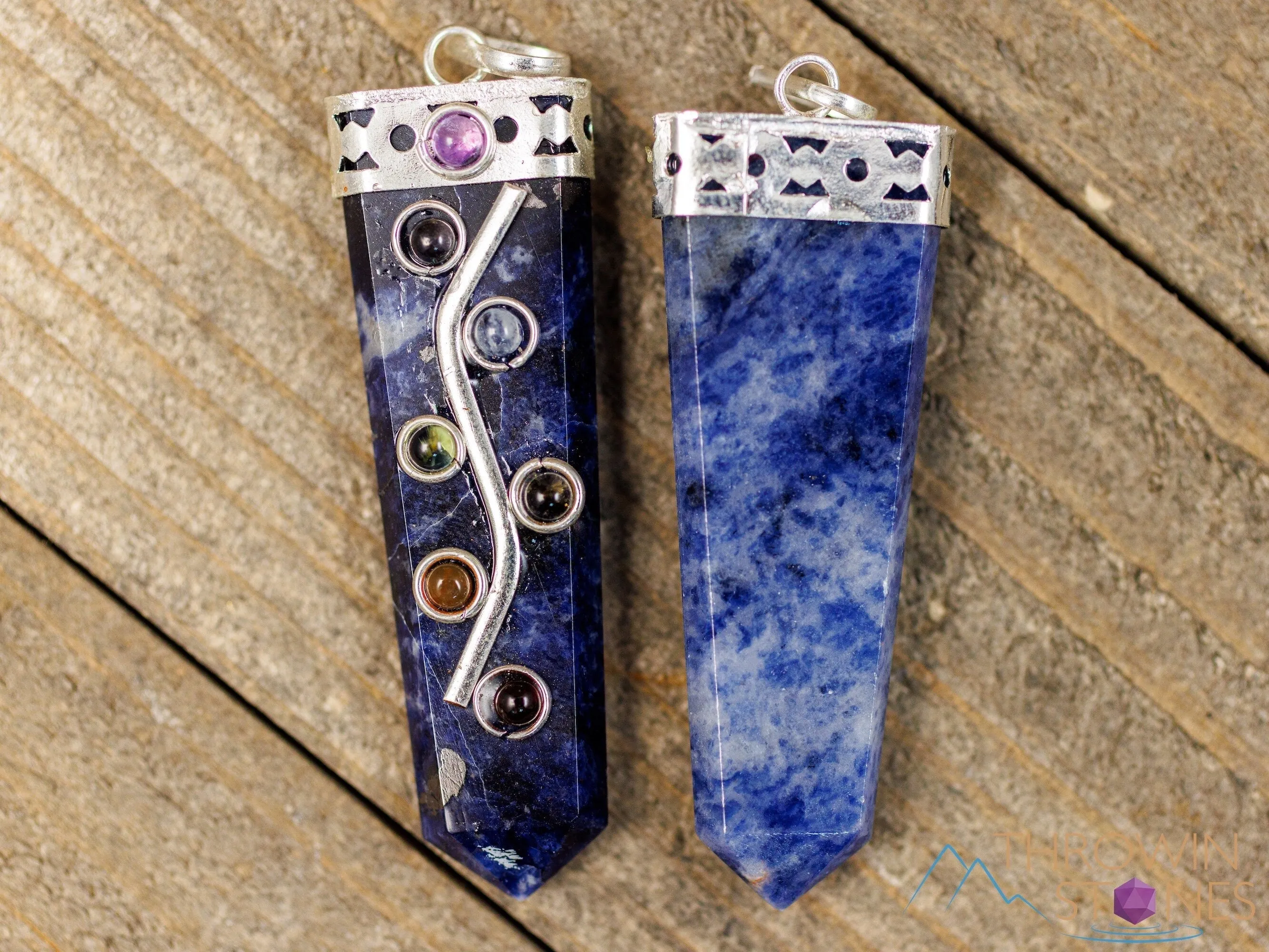 CHAKRA & SODALITE Crystal Pendant - Crystal Points, Handmade Jewelry, Chakra Necklace for Women, E2069