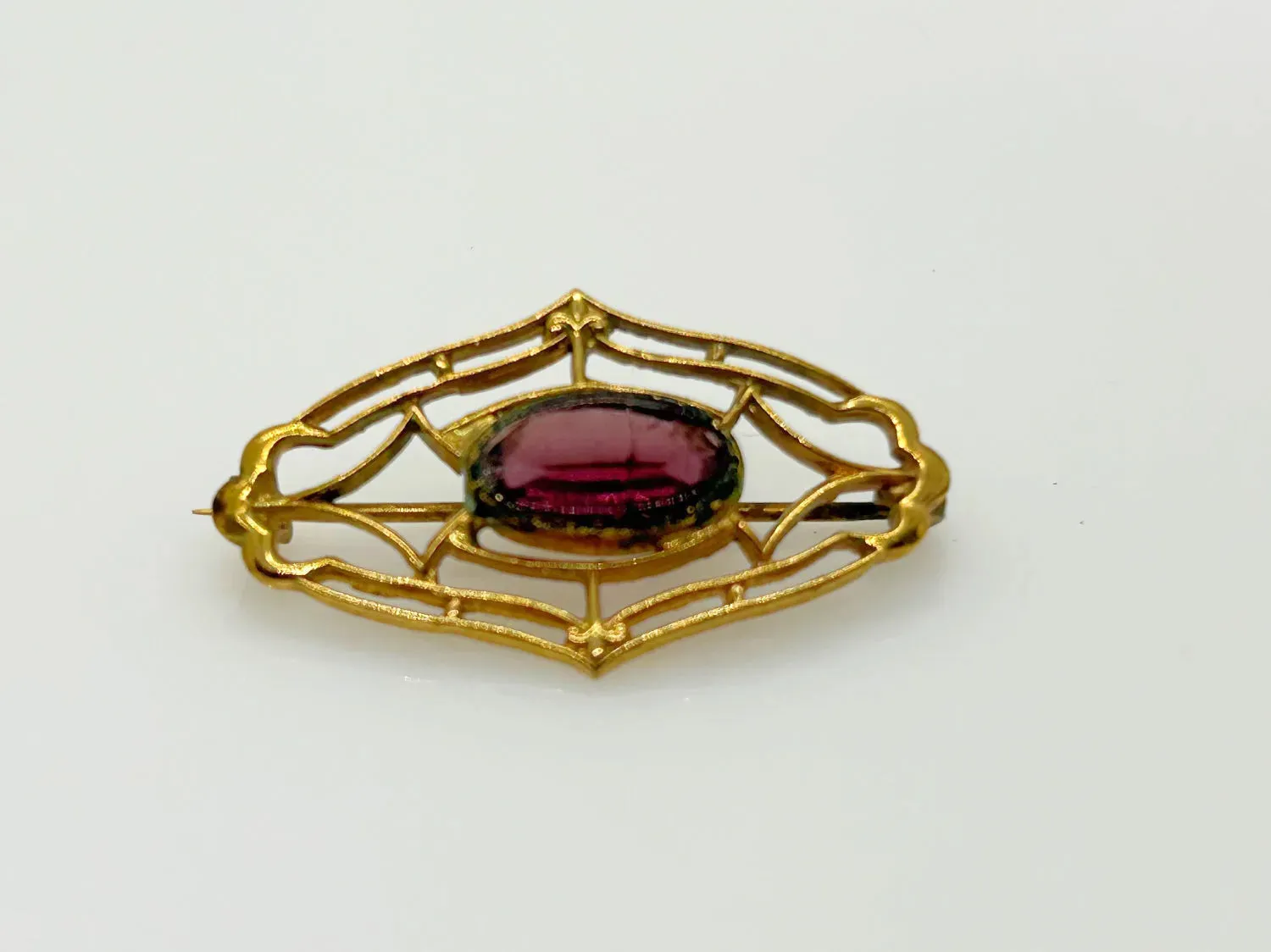 Dainty Vintage Brooch with Oval Purple Stone