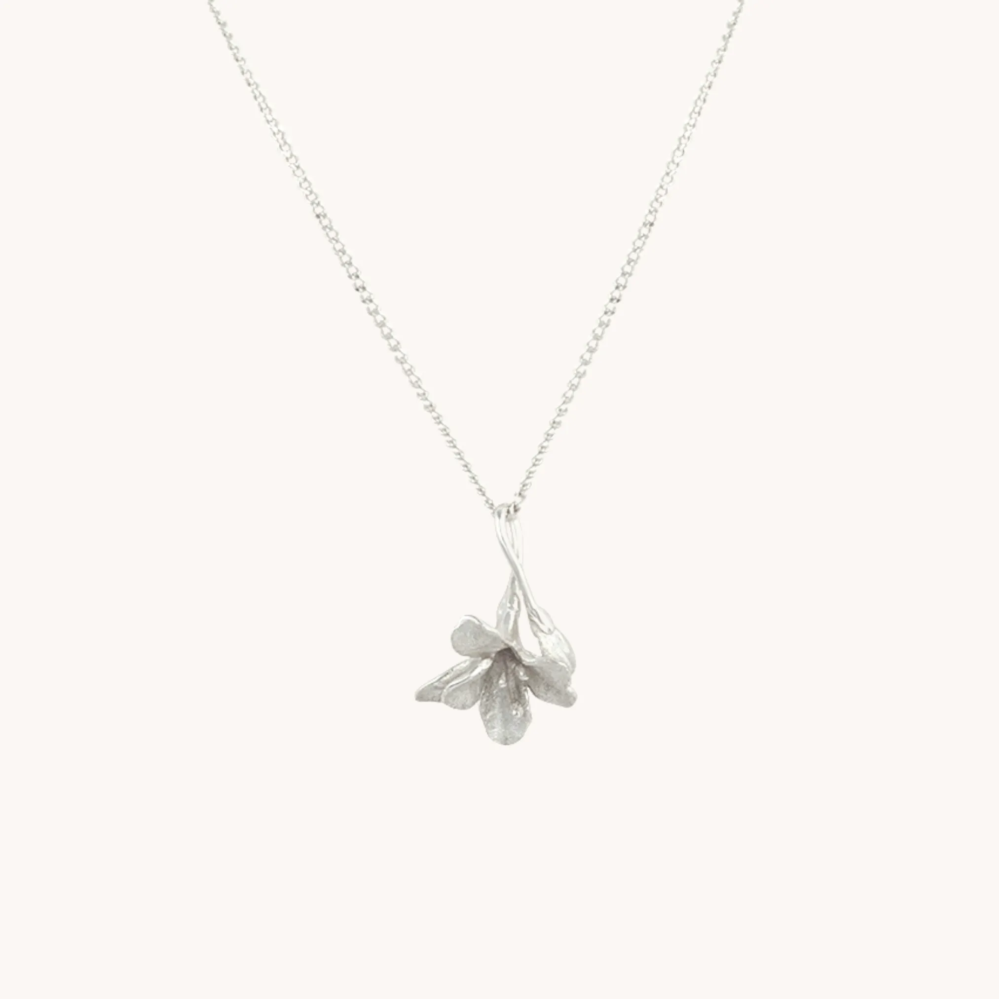 Freesia Silver Pendant with Chain W.