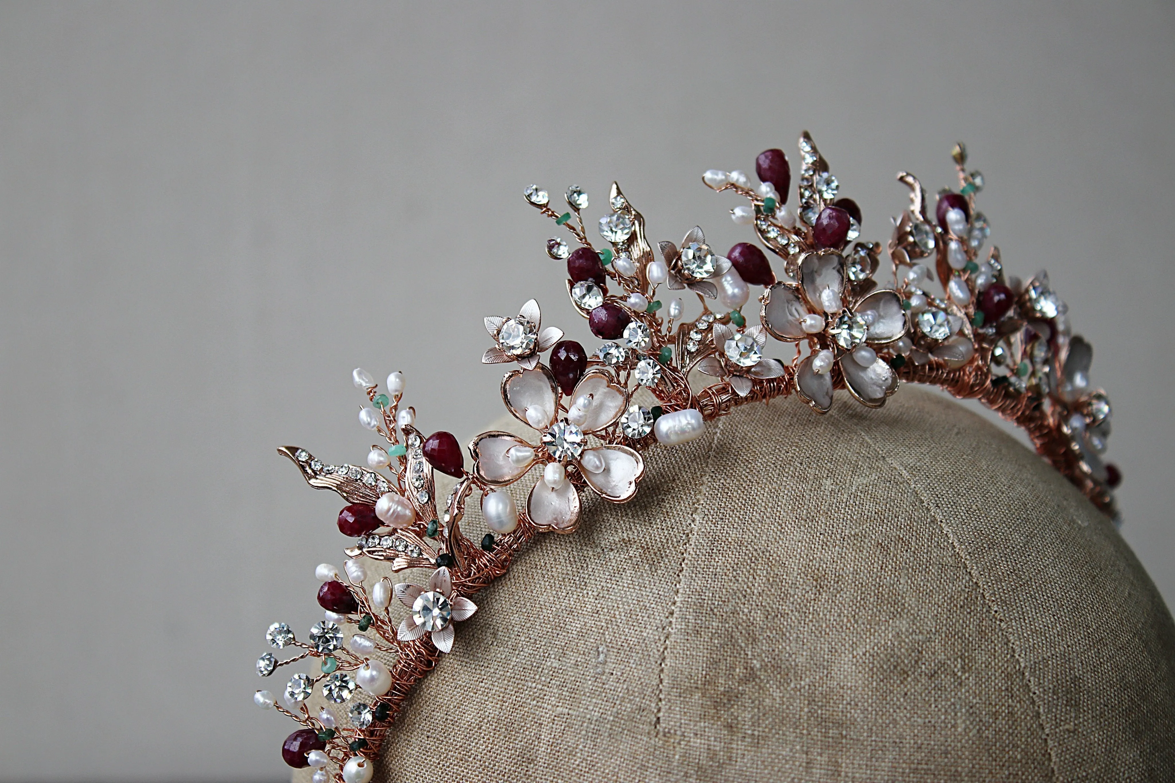 GENEVIEVE Tiara