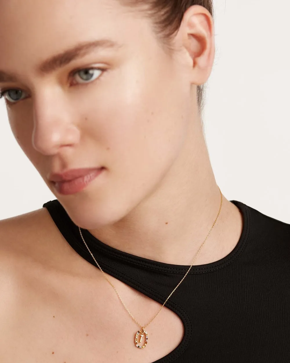 Letter T Circle Necklace