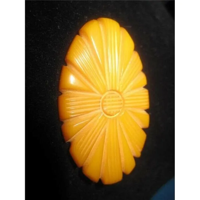Lovely Vintage Deeply Carved Floral Design Butterscotch Bakelite Brooch Pin
