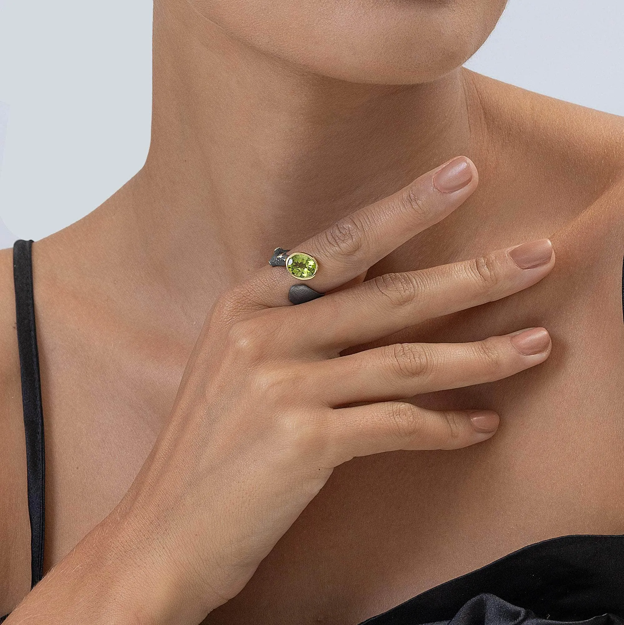 Luonto Peridot Ring