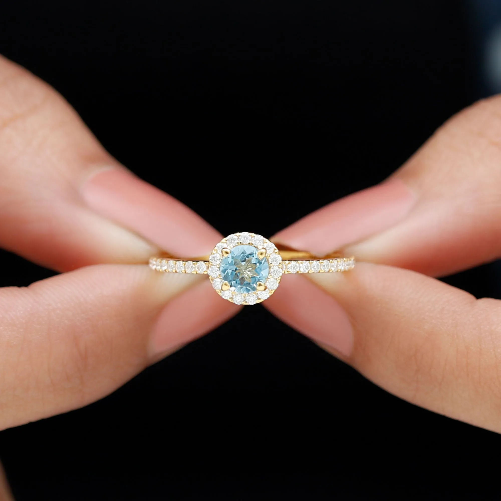 Minimal Blue Aquamarine Ring with Diamond Accent