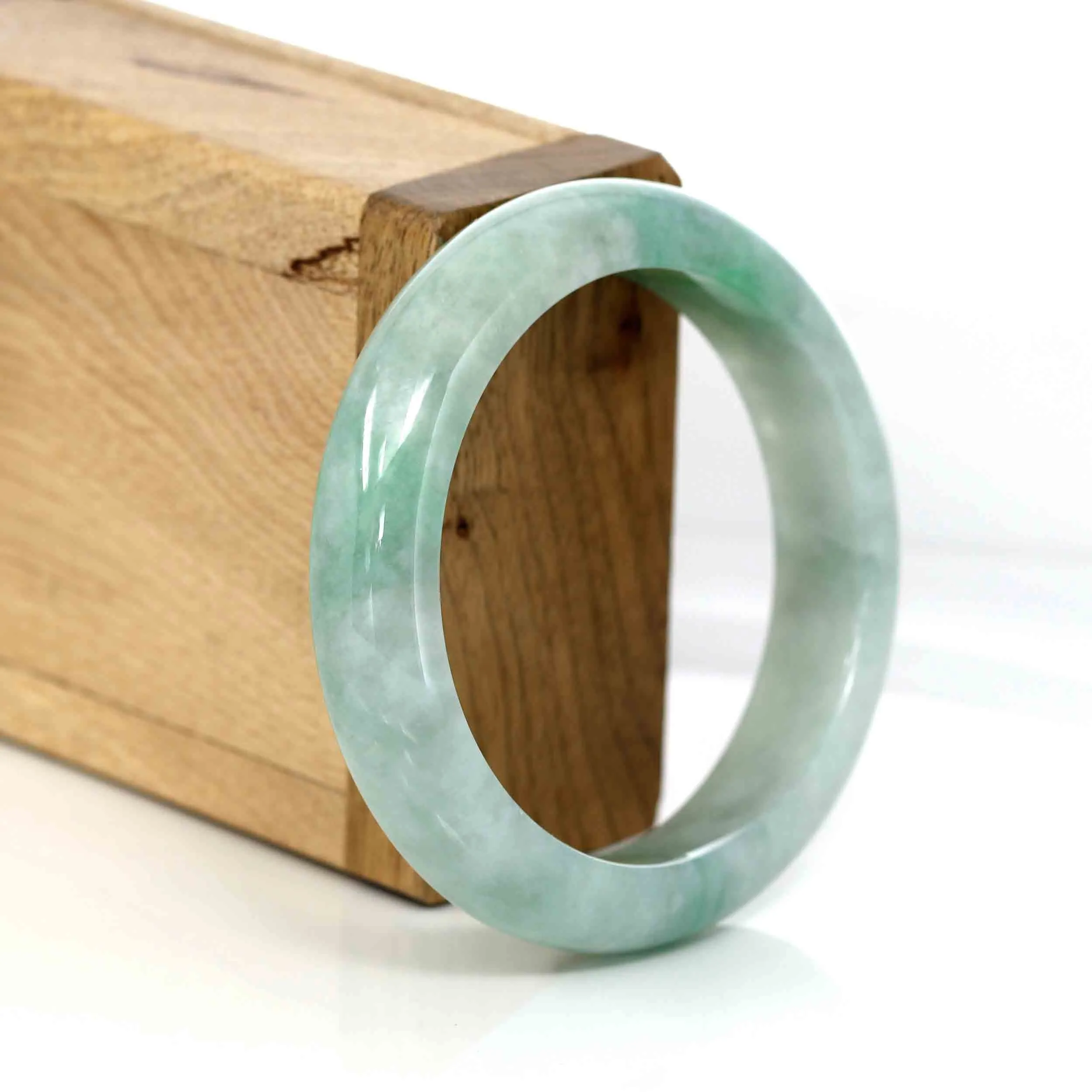 RealJade® Co. Classic Green Natural Jadeite Jade Bangle (54.41 mm )#321