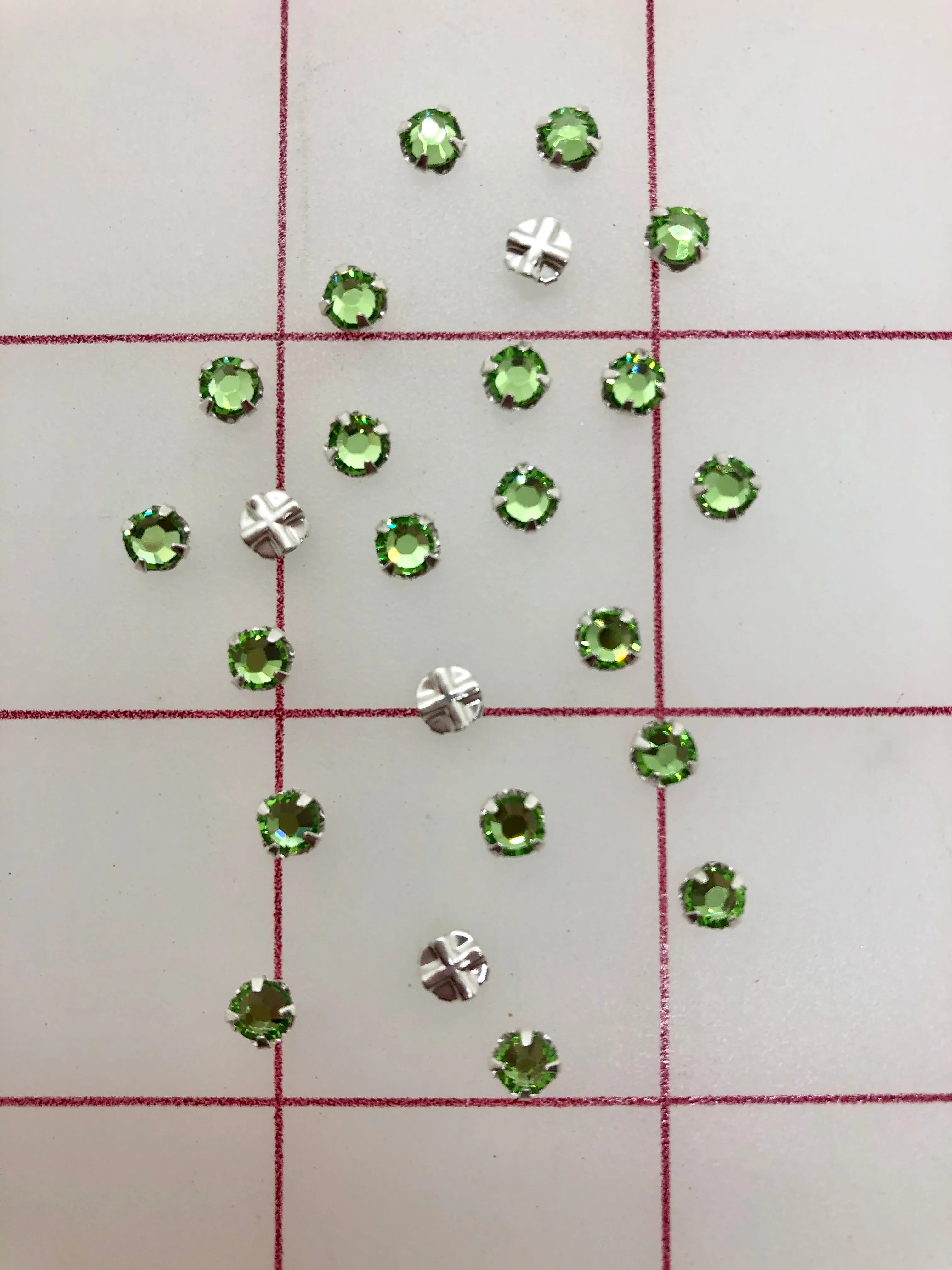 Rhinestones - 16SS Czech Bright-Cut Rose Montees Peridot