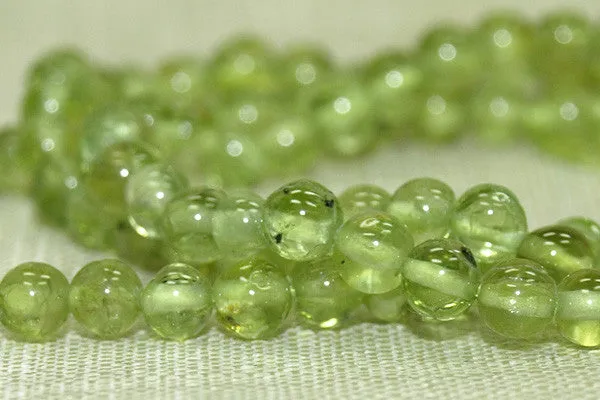 Small 3.5-4mm Round Peridot beads