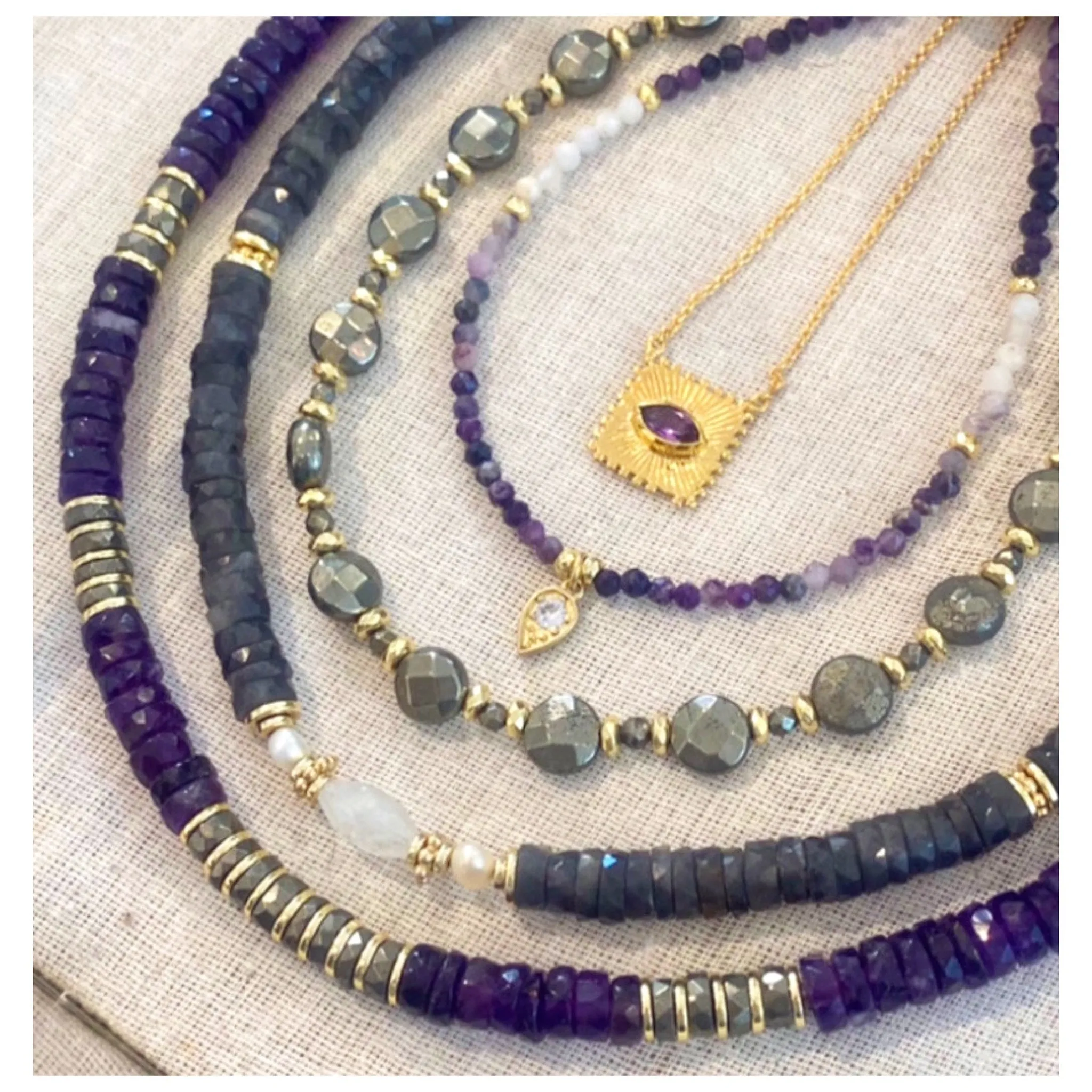 Square Gem Eye Necklace