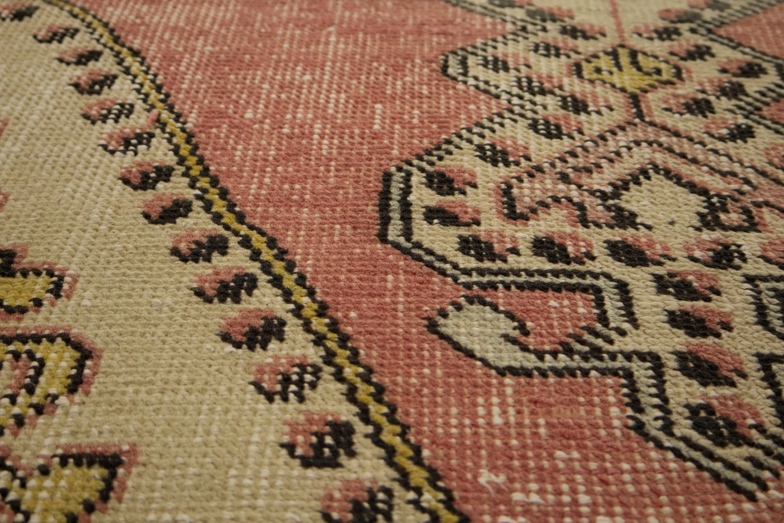 Tiara - Vintage Turkish Anatolian Rug