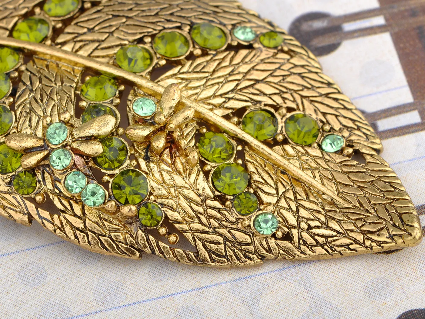 Vintage Peridot Green Dragonfly Leaf Pendant Necklace