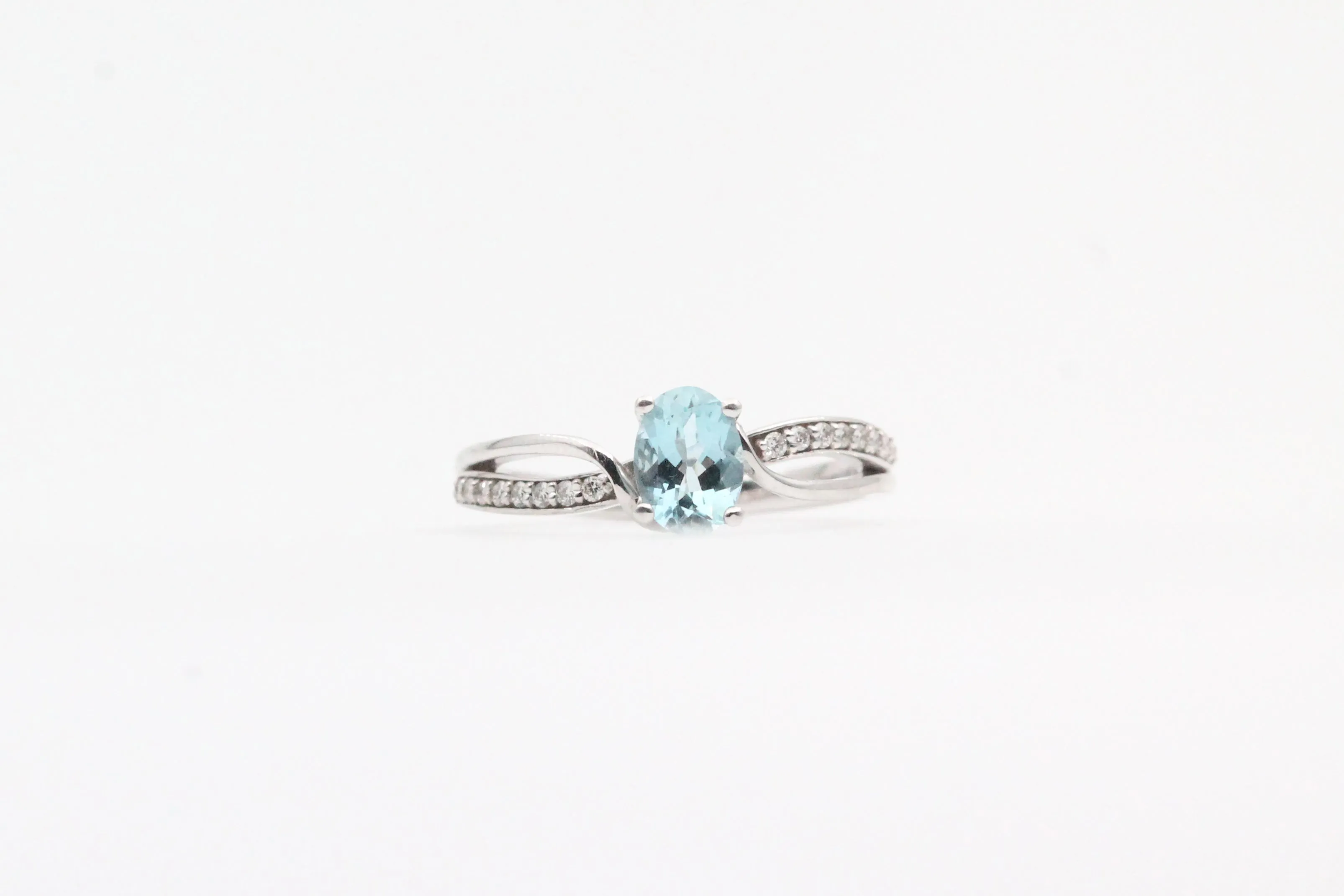 White Gold Aquamarine with Diamond Twist Ring