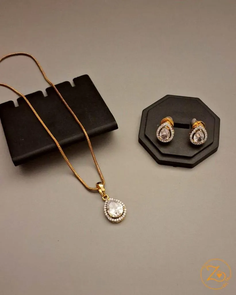 Zevarly Royal Pear Shape Alluring Pendant Set